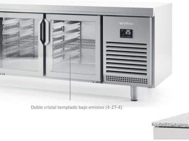 Mesa refrigeración Euronorma 600×400 puerta de cristal Serie 800 MR 2190 CR